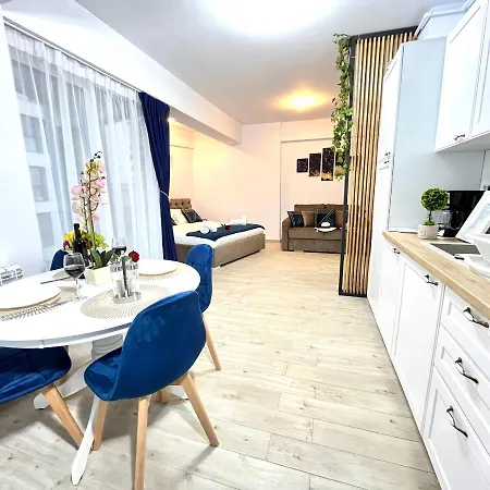 Embassy Mamaia Nord - Piscina Pe Acoperis & Parcare Gratis 那沃达利