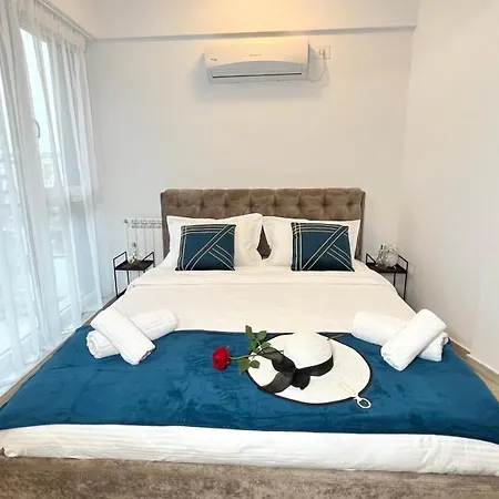 Lejlighed Embassy Mamaia Nord - Piscina Pe Acoperis & Parcare Gratis *