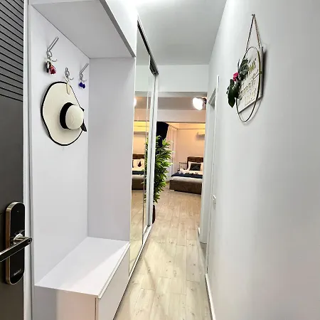 Embassy Mamaia Nord - Piscina Pe Acoperis & Parcare Gratis Apartman Năvodari