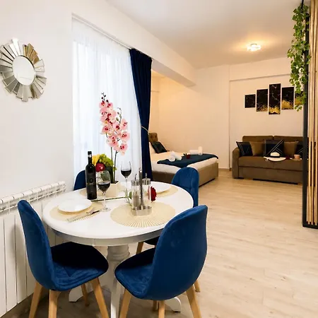 Embassy Mamaia Nord - Piscina Pe Acoperis & Parcare Gratis アパート
