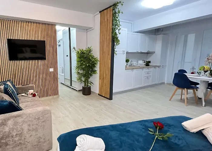 Embassy Mamaia Nord - Piscina Pe Acoperis & Parcare Gratis Lägenhet *