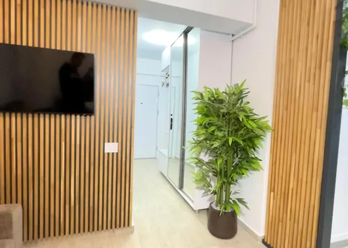 Embassy Mamaia Nord - Piscina Pe Acoperis & Parcare Gratis Lägenhet *