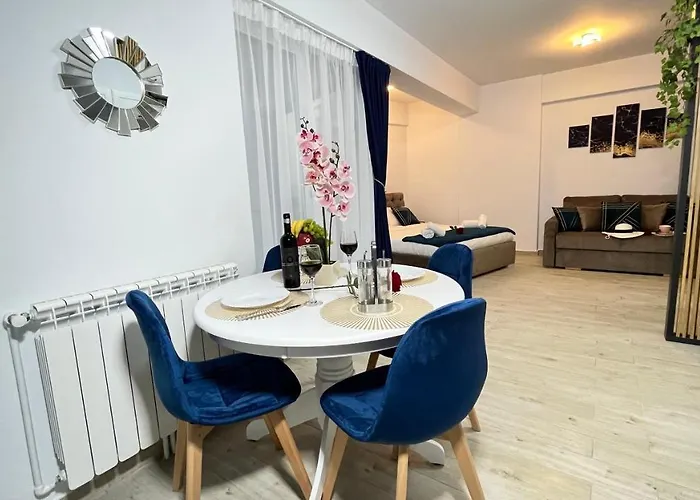 Embassy Mamaia Nord - Piscina Pe Acoperis & Parcare Gratis Lägenhet *