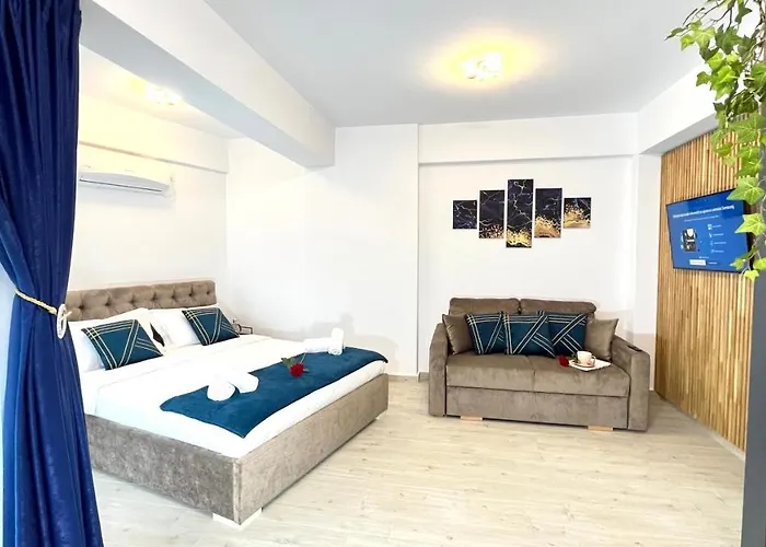 Embassy Mamaia Nord - Piscina Pe Acoperis & Parcare Gratis Lägenhet Năvodari